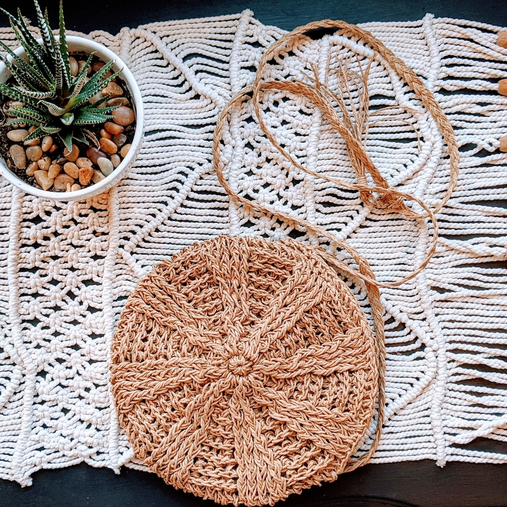 Tweed Circular CrossBody Bag 🌾🍃